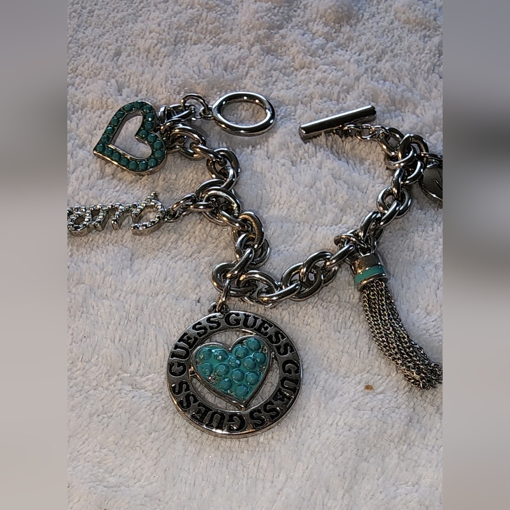 GUESS Silver-Tone Turquoise Heart & Charm Toggle Bracelet - Picture 4 of 11